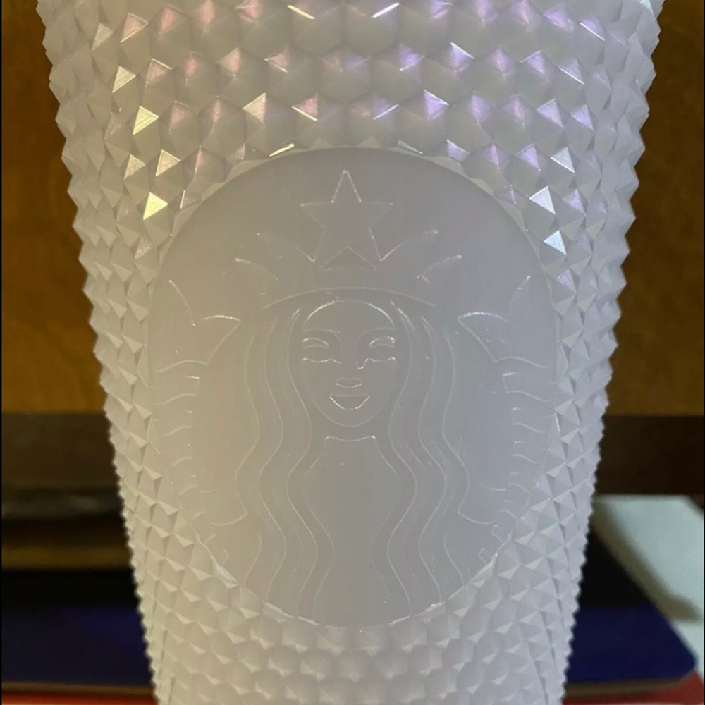NEW STARBUCKS WINTER ICE LILAC STUDDED BLING CUP TUMBLER VENTI 24 OZ NEW